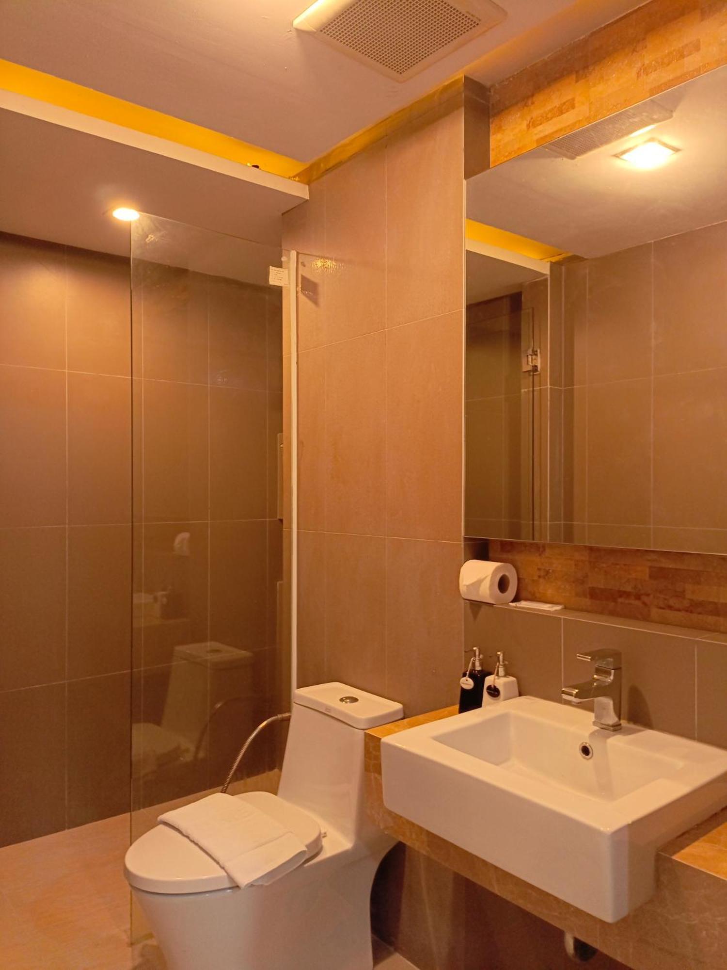 Wisdom Hotel & Residence Rayong Exterior foto